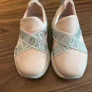 DKNY size 5C shoes